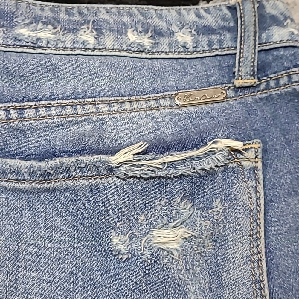 KANCAN LOS ANGELES FACTORY DISTRESSED DENIM JEAN SHORTS - Picture 10 of 11